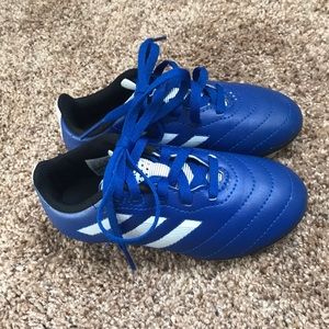 Adidas Size 10K/10t cleats - mint condition